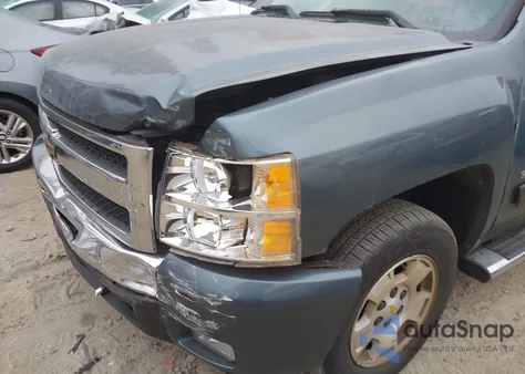 2011 Chevrolet Silverado 1500 Lt z USA, uszkodzony, nr VIN 3GCPCSE09BG141982